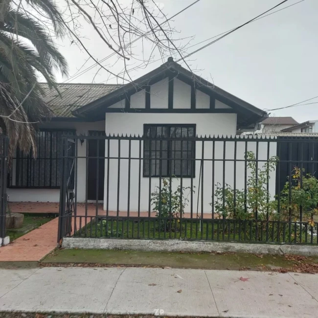 En venta Casa amplia, 3 dormitorios, 2 baños