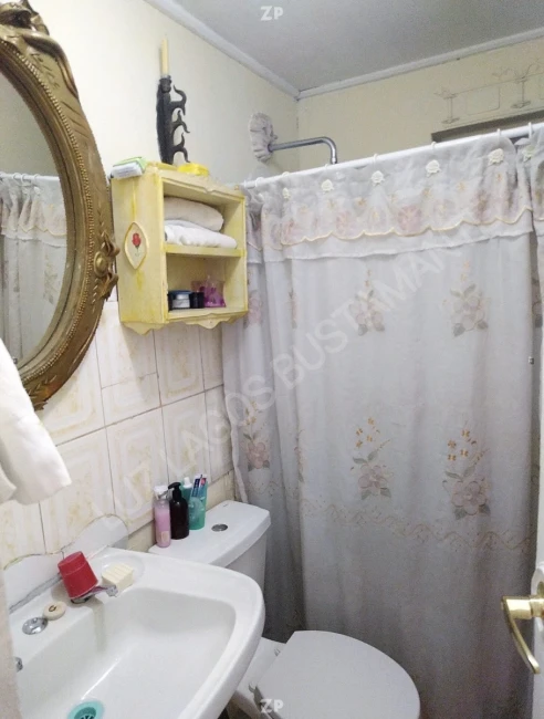 Se vende cómoda y linda casa en excelente sector de Curicó Región del Maule