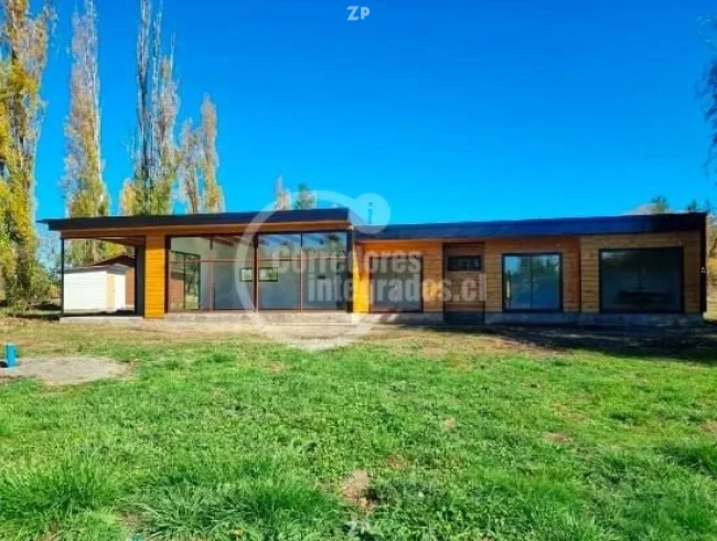 En venta Parcela de 5000 M con hermosa casa de 101 M ubicada en el sector Luanco