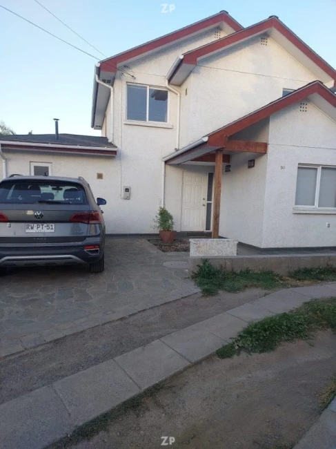 En venta Casa de 150 metros cuadrados más quincho