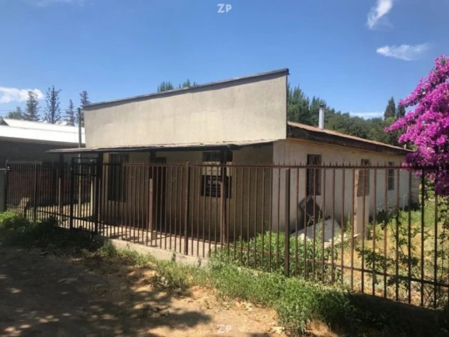 En Venta Amplia Parcela con casa construída en Molina