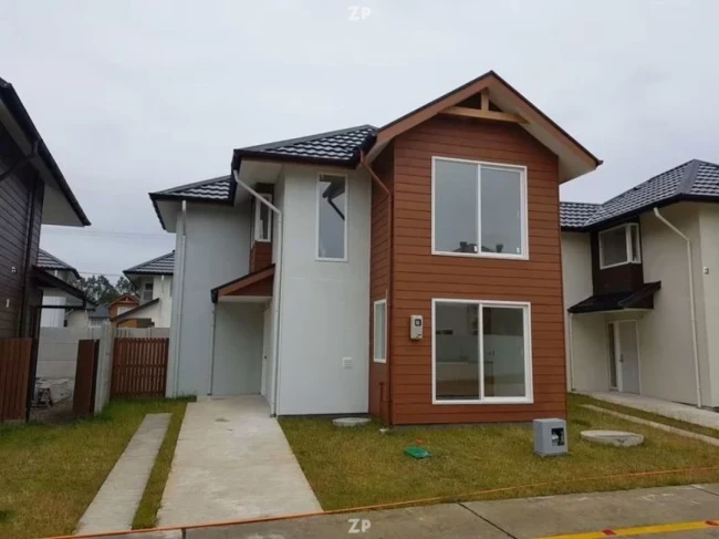 En venta casa, ubicada en CONDOMINIO VALLE VOLCANES, en Puerto Montt.