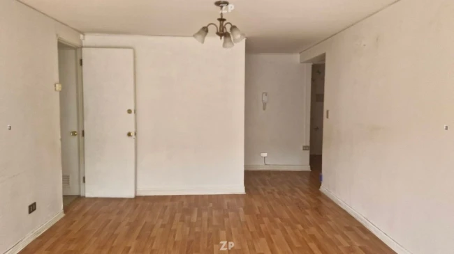 En venta luminoso y amplio departamento, piso 6