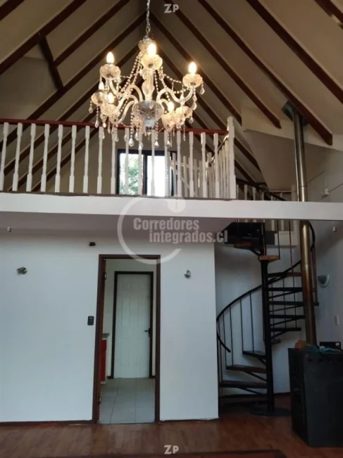 En venta amplia casa en Parcela en prestigioso Condominio en las Quemas