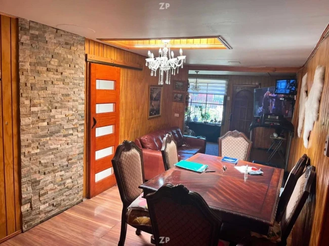 En venta Casa + local comercial En Puerto montt