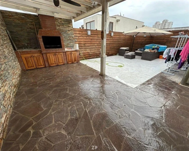 Atención amantes del sol y las amplias espacios! Tenemos una increíble casa!!