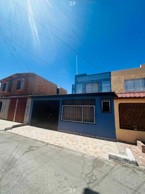 En venta amplia propiedad de 160 m construidos