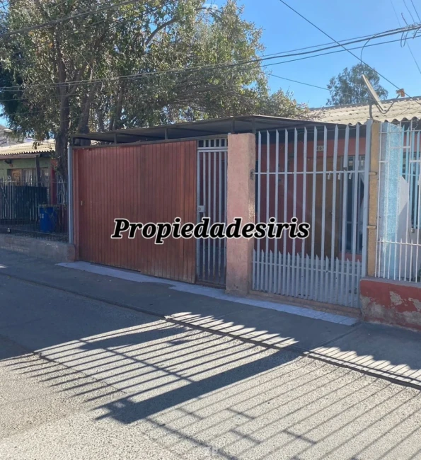 Se vende casa de una planta,con una superficie de 109 mt