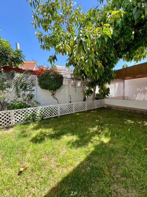 En venta encantadora casa que combina comodidad y estilo