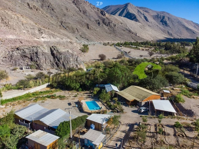 Parcela con casa, piscina y dos cabañas. Potencial turístico. Varillar