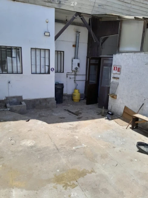 En venta Propiedad  ubicada en AVENIDA MATTA y que consta de 3 CASAS