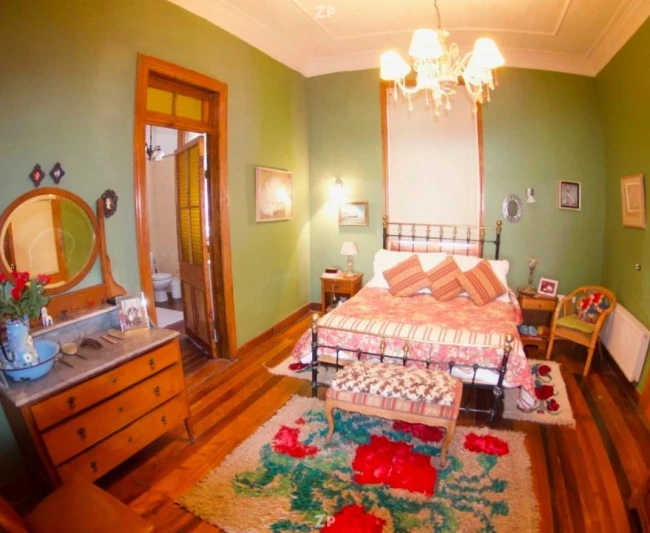 Se vende casa tradicional a pasos de Avenida Gran Bretaña, Playa Ancha magnifica