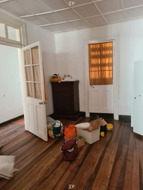 Vendemos 3 casas en una, poseen un solo rol de avalúo fiscal.