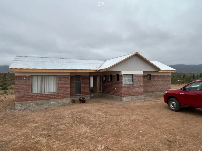 Venta de casa nueva, recién construida