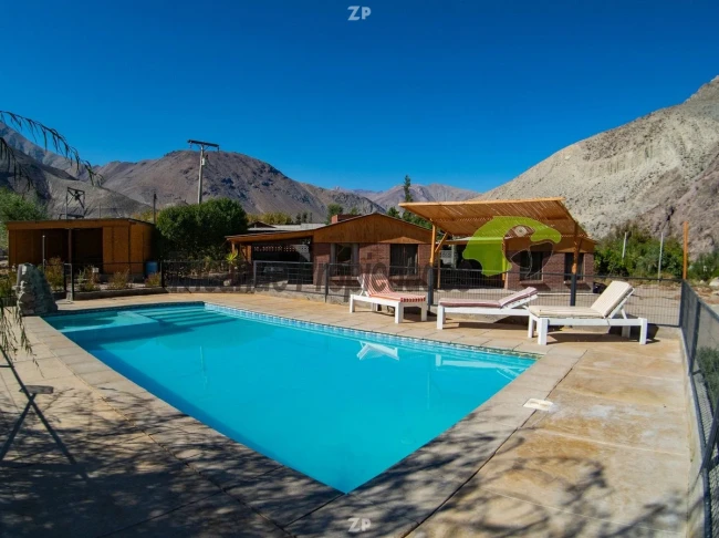 Parcela con casa, piscina y dos cabañas. Potencial turístico. Varillar