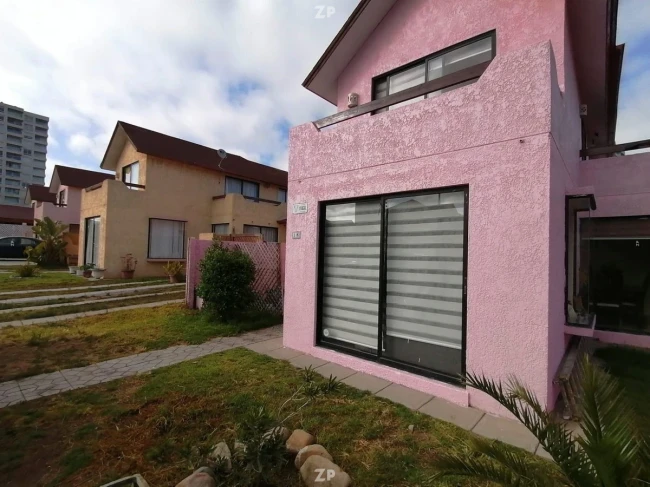 Se Vende Hermosa Casa en Condominio en La Herradura, Coquimbo