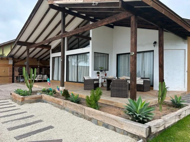 Espectacular Casa en Venta o Arriendo