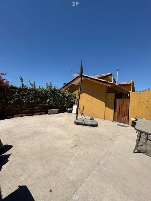 En venta Casa individual aislada, de un solo piso, con ampliación regularizable