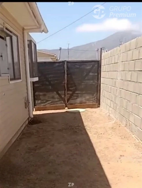 Se vende acogedora casa en el Barrio Estación de Quilimari