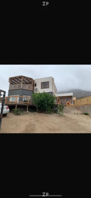 En venta casa excelente estado com hermosa vista pichidangui 