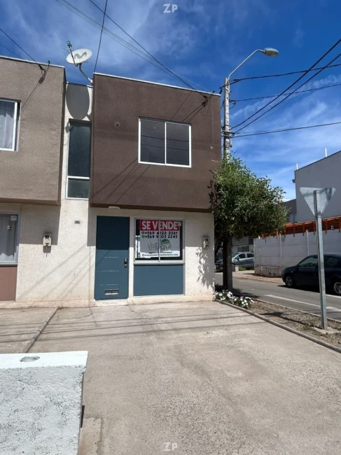  Se Vende hermosa casa. Ubicada en un tranquilo y seguro Condominio