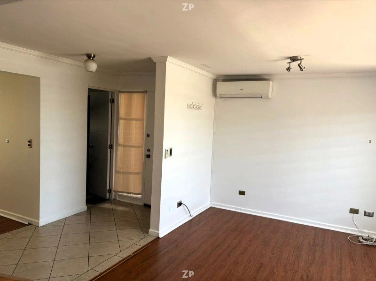 AMPLIA CASA EN VENTA, SECTOR RESIDENCIAL en La Florida 975387181