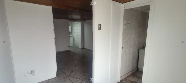 Acogedora propiedad de 3 niveles en venta