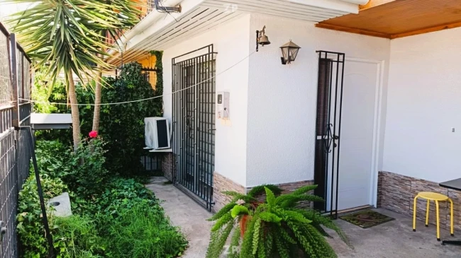 En venta bonita casa en Los Andes. Son cinco dormitorios