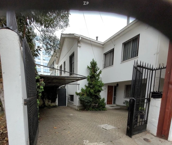 En venta Excelente casa en 8 Norte hacia los Ponientes