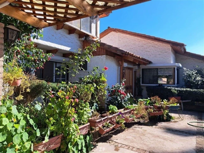 En venta espectacular casa en Campo Verde Sur