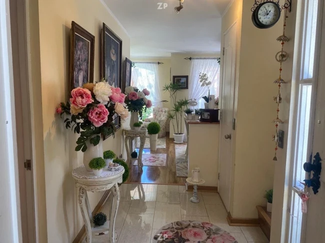 En venta increíble casa de dos pisos