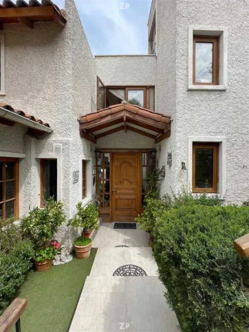 En venta casa Ubicada en exclusivo sector Mirador de Los Domínicos