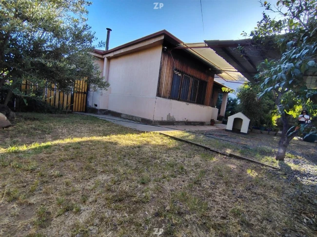 En venta Casa con Amplio Terreno, Excelente Ubicación y Alta Proyección