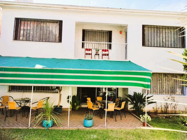 En venta Excelente Casa puede ser Habitacional o Comercial