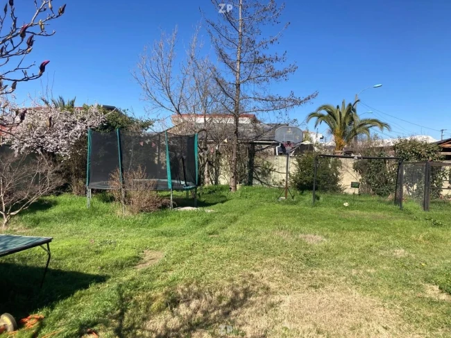 Se vende casa con amplio terreno en sector Villa Brasilia