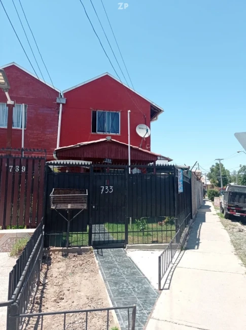 ¡Oportunidad! Casa Esquina con Local Comercial en Excelente Ubicación