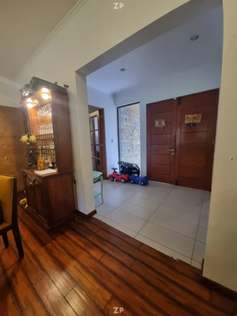 En venta Casa estilo Mediterraneo en  Condominio Nogales de Machali