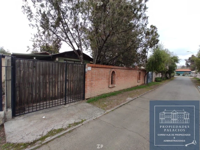 En venta casa Pasaje Los Copihues entre Av. San Juan