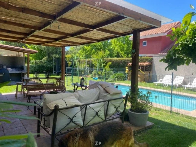 En venta casa ubicada en Condominio don alfonso