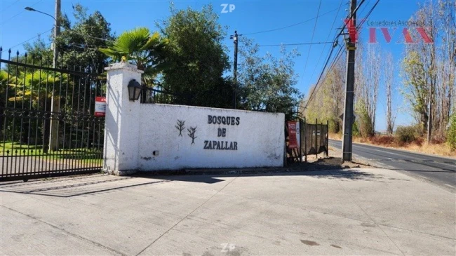 En venta Linda casa en inmejorable ubicación y en Condominio