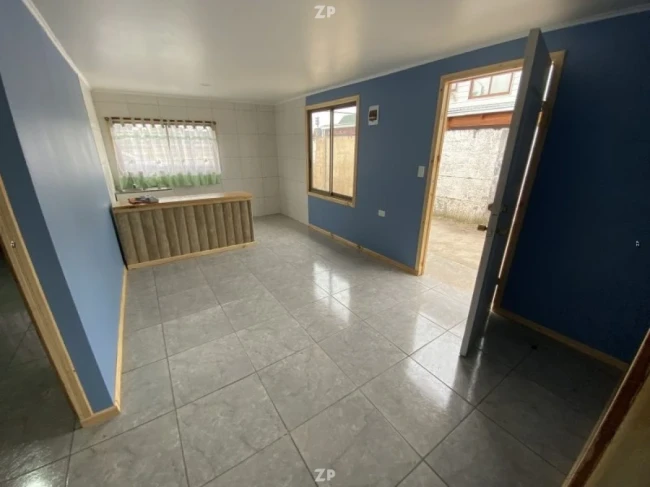 Se vende acogedora casa en plena Avenida Alessandri