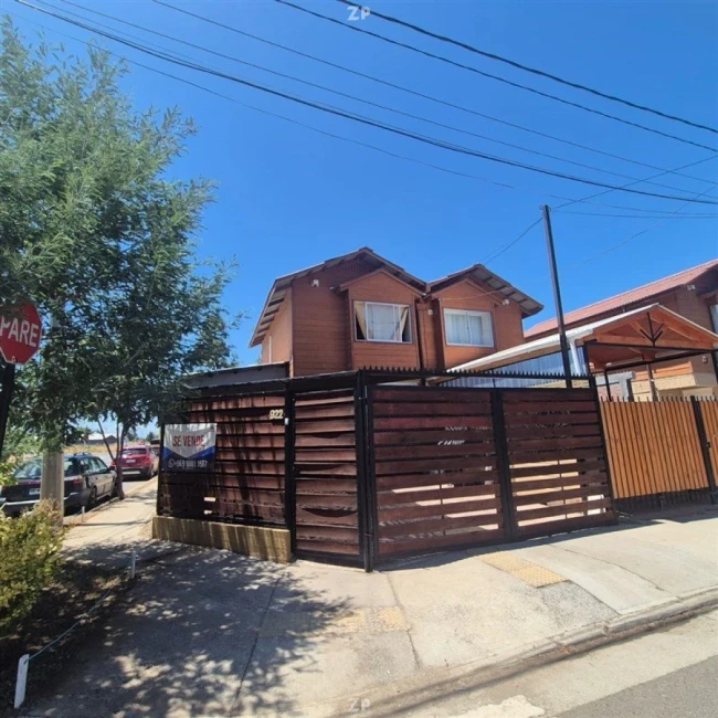 En venta Casa en Villa Poeta Max Jara, camino a Puertas Negras