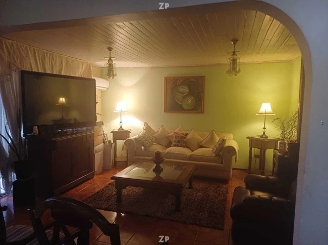 Acogedora casa en venta en sector sur poniente de la ciudad de Talca