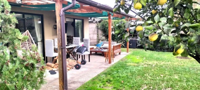 En venta Acogedora casa, iluminada y muy cómoda