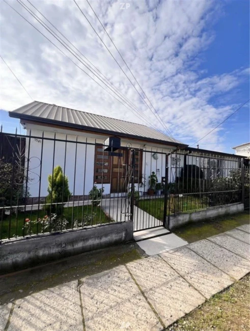 En venta acogedora casa en venta ubicada en el sector sur de Talca