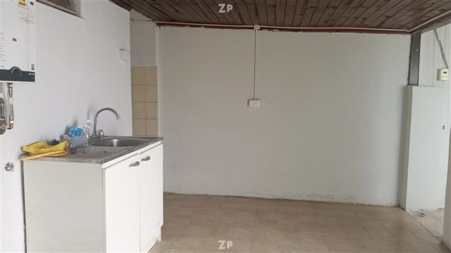 Se vende casa de uso habitacional ubicada en la población Manso de Velasco