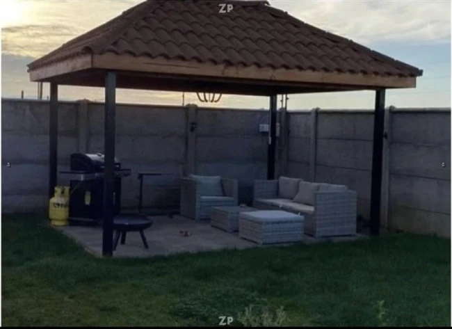 Se vende casa de un piso en el exclusivo Parque San Valentín