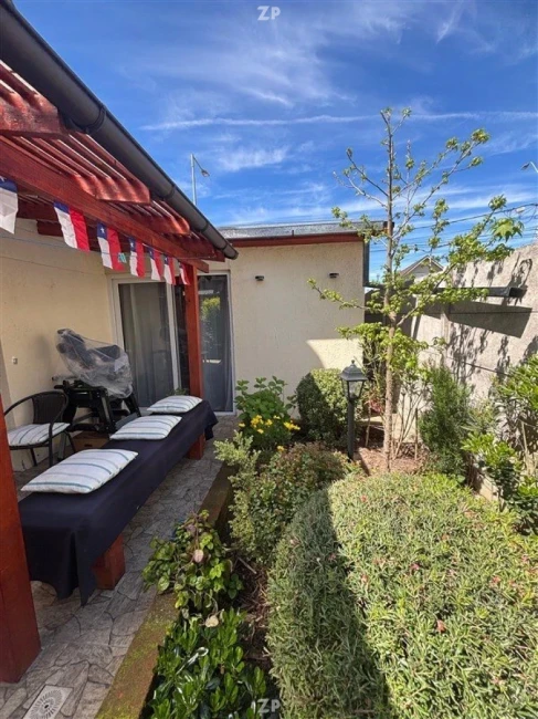En venta  espaciosa casa en Calle el Rosal