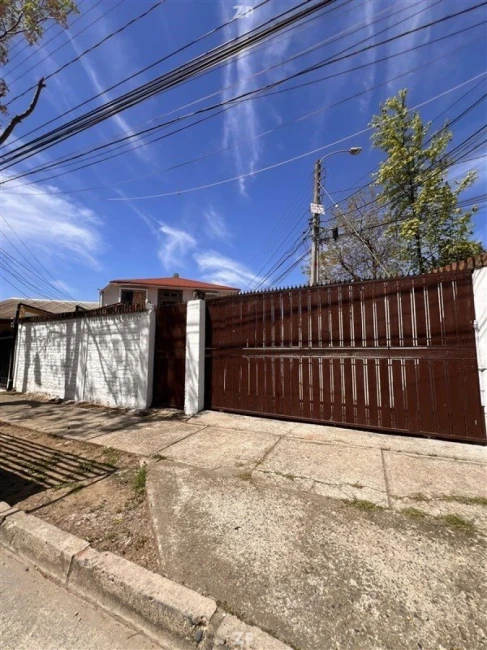 En venta encantadora casa de 4 dormitorios y 3 baños