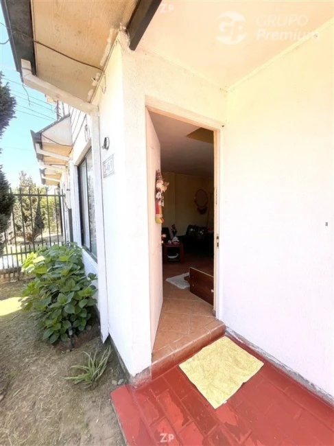 Se vende acogedora vivienda de dos pisos